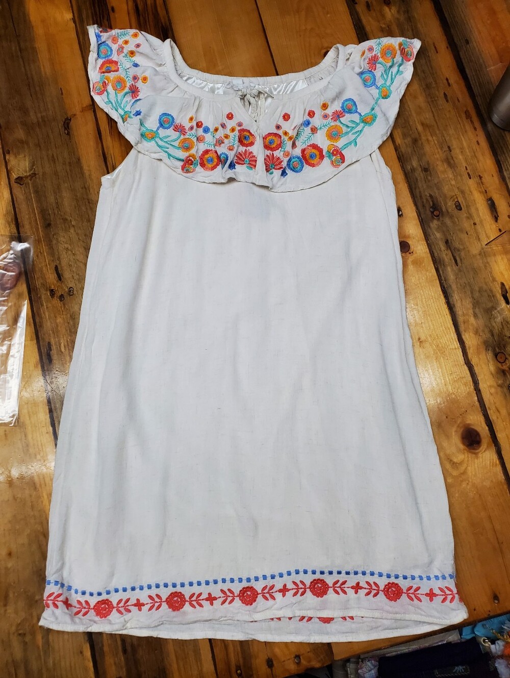 THML White Embroidered Floral Ruffle Mini Dress Size Small Boho Mexican Festival